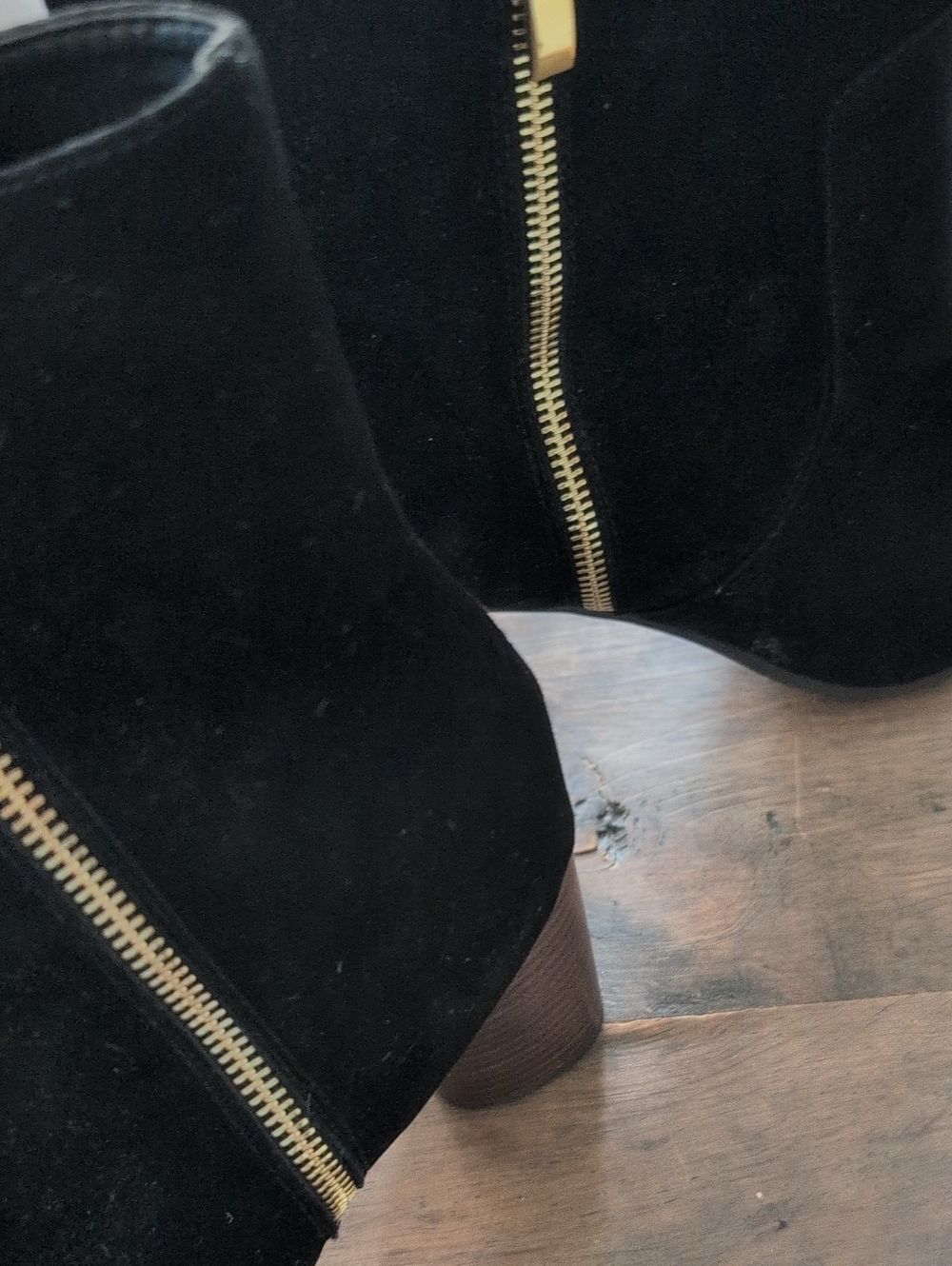 Aerosoles Black Suede Ankle Boots with Two Sided Gold Zipper, size 11 - Picture 5 of 8